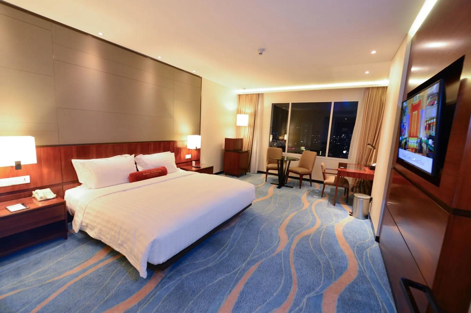 Gumaya Tower Hotel Semarang