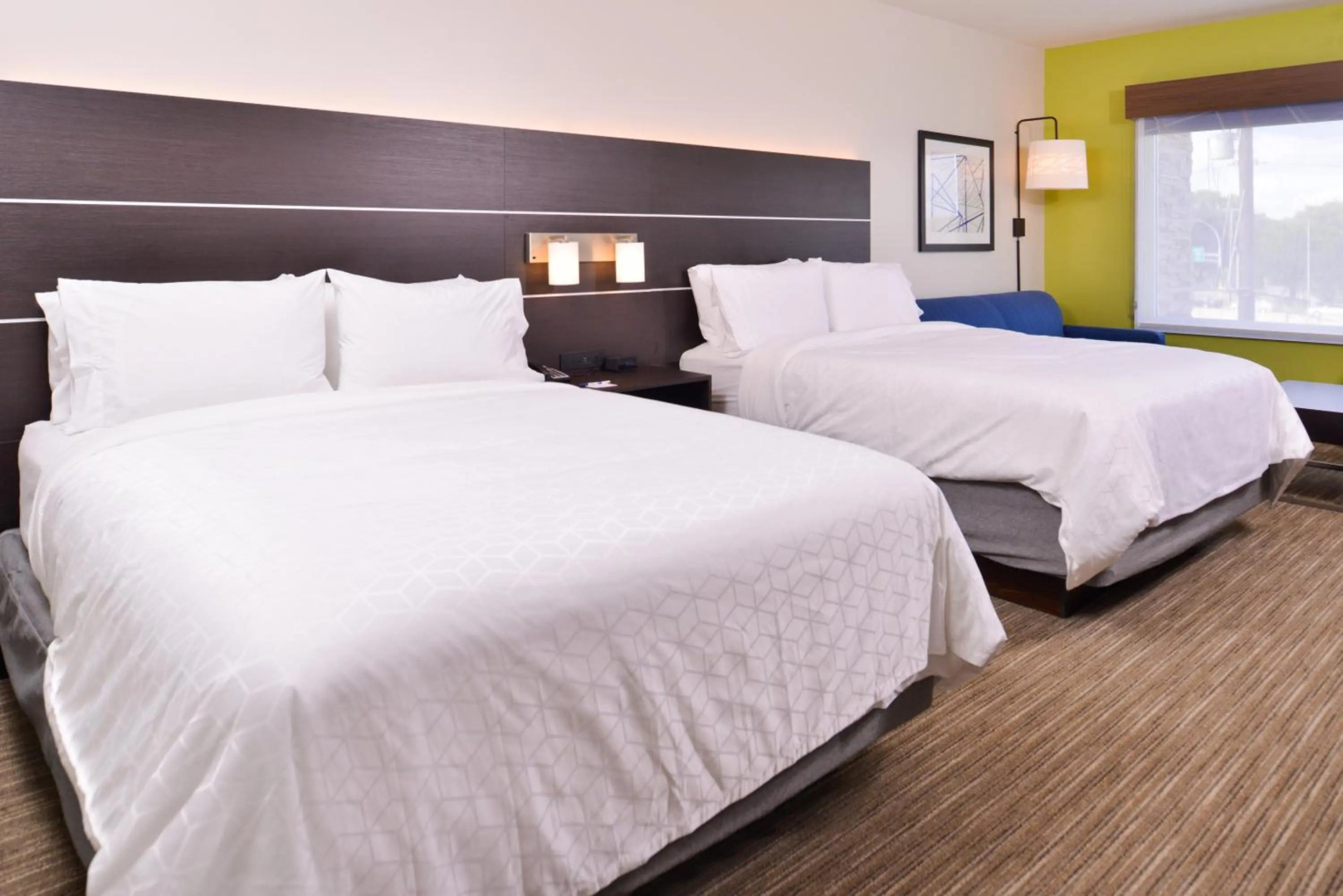 Holiday Inn Express & Suites Mall of America - MSP Airport by IHG