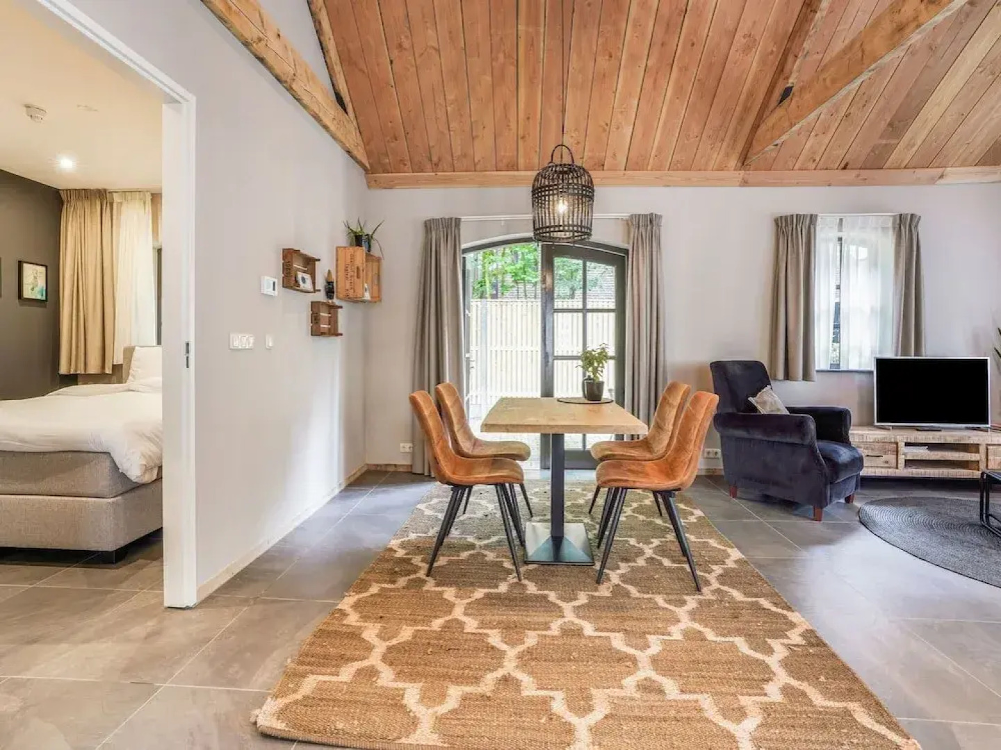 Spacious Holiday Home the Centre of Grubbenvorst