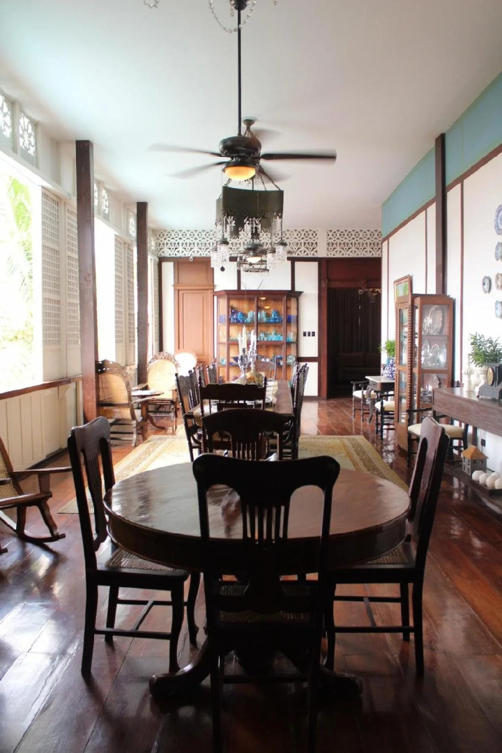 Paradores Del Castillo