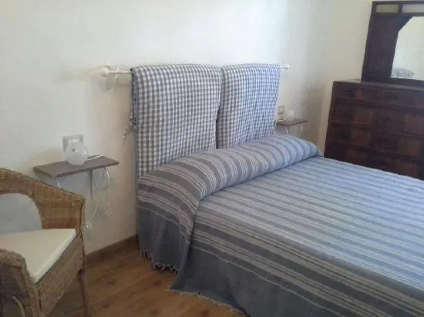 Tra Gli Olivi E La Riviera Del Conero