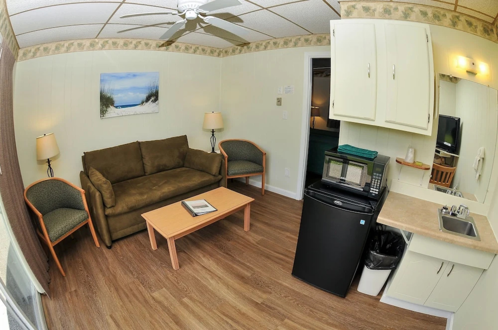 Friendship Oceanfront Suites