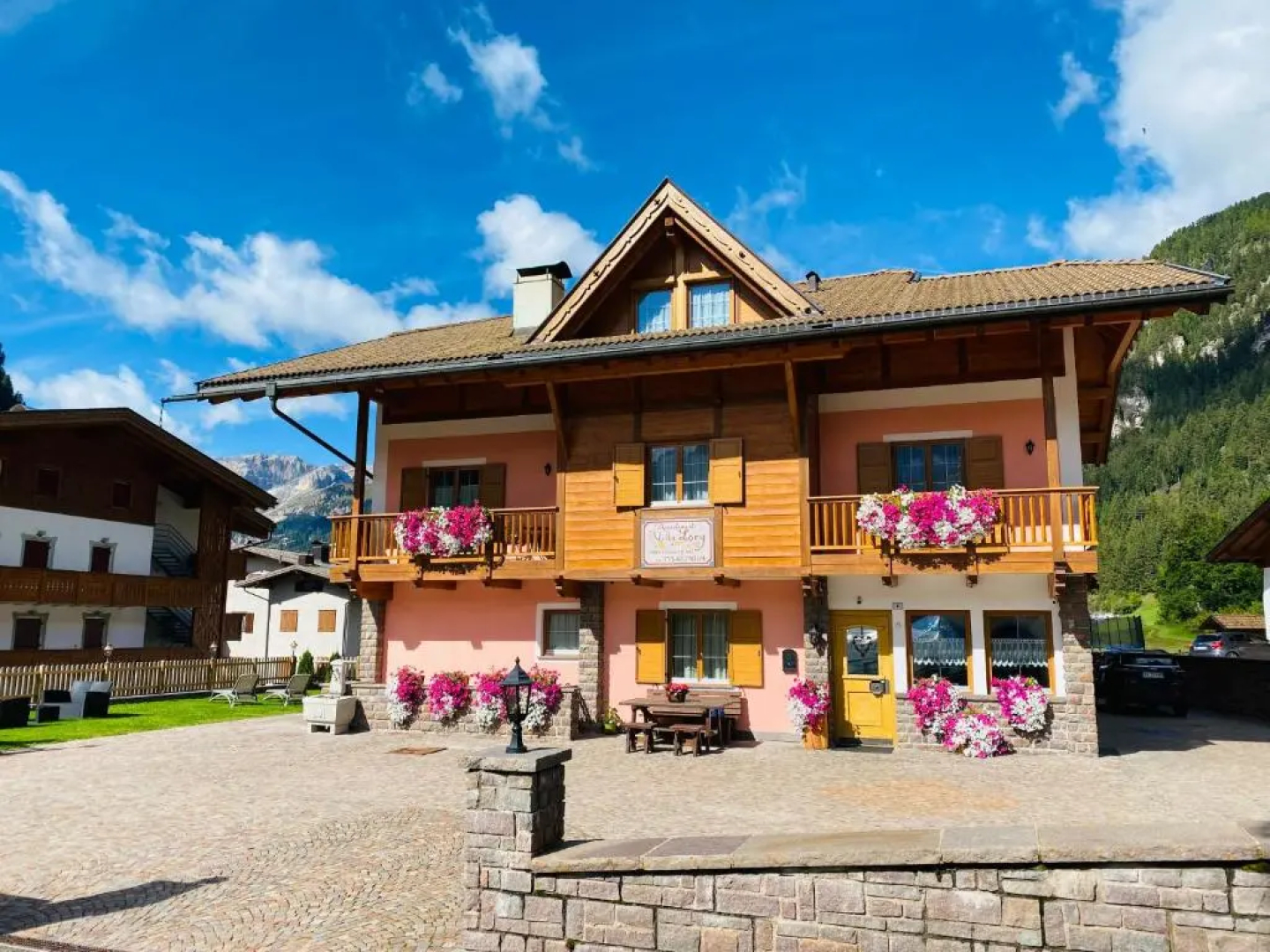 Villa Lory