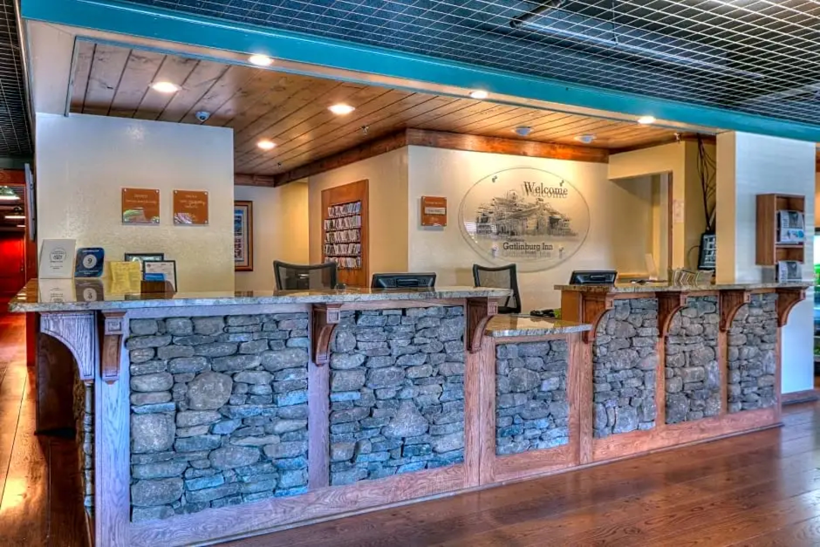 The Historic Gatlinburg Inn