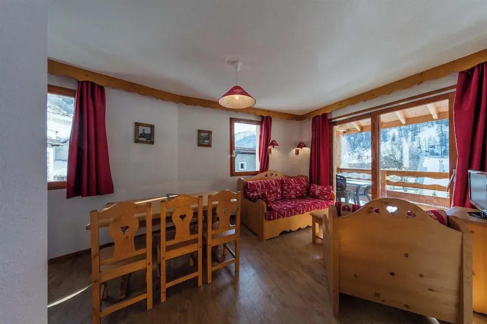 Madame Vacances Les Balcons du Viso