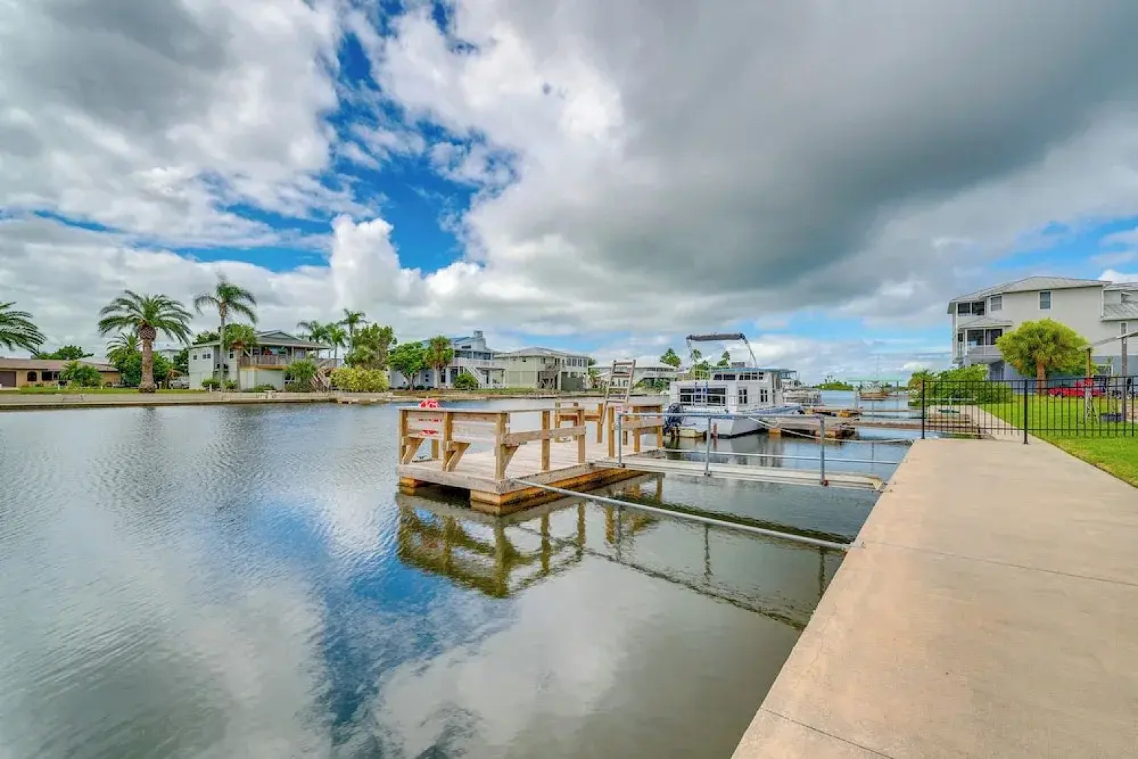Hernando Beach Waterfront Home w/ Boat Dock & Deck