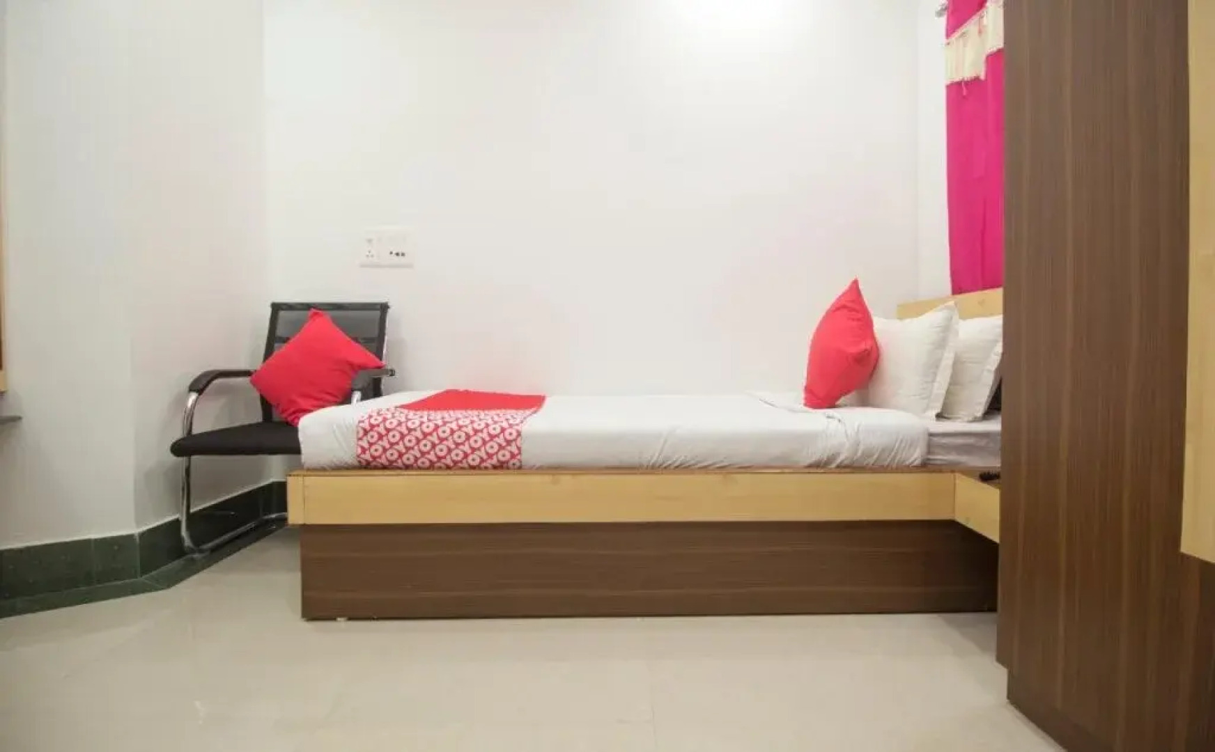 Mahalaxmi By OYO Rooms