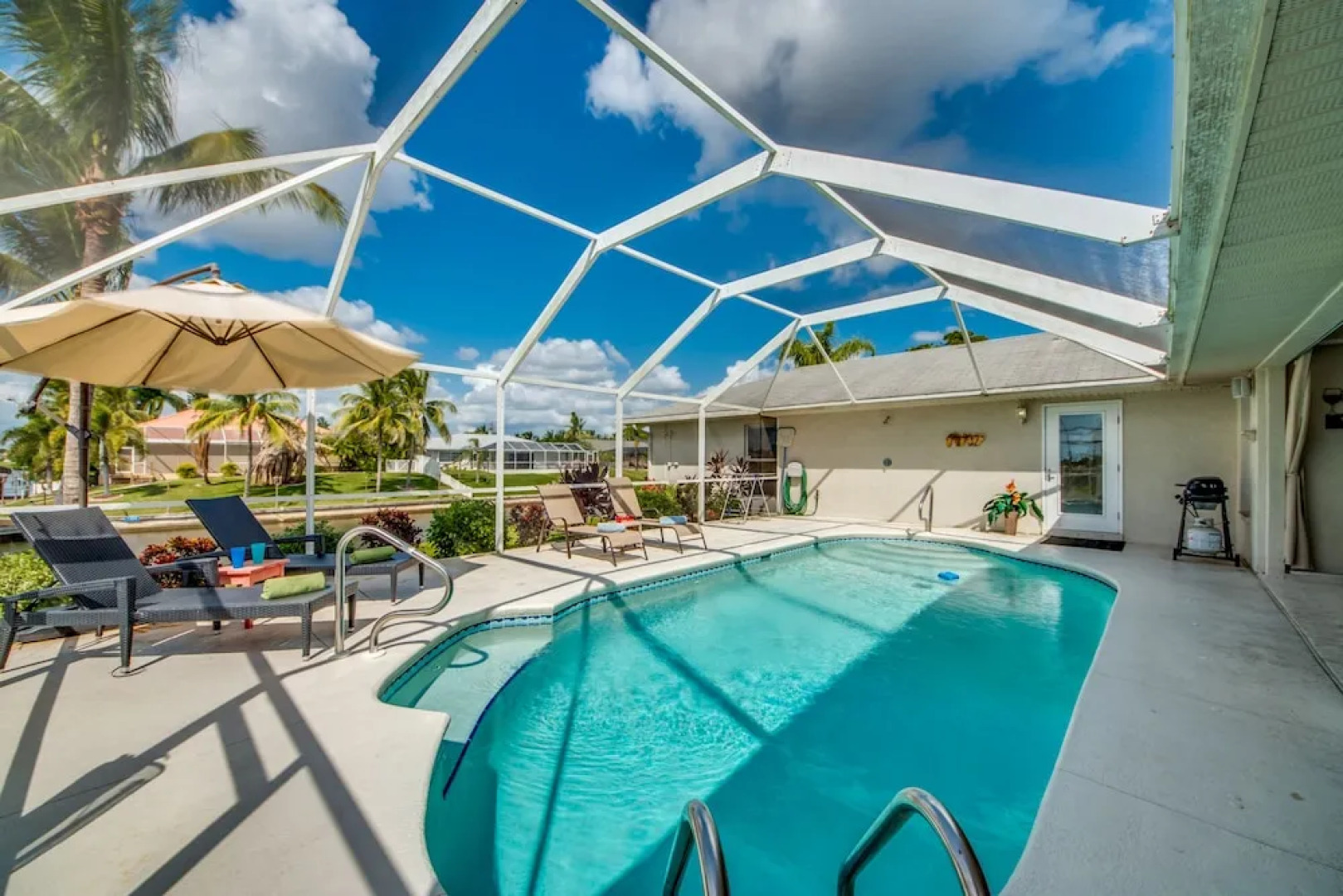 Villazo Ann - Roelens Vacations