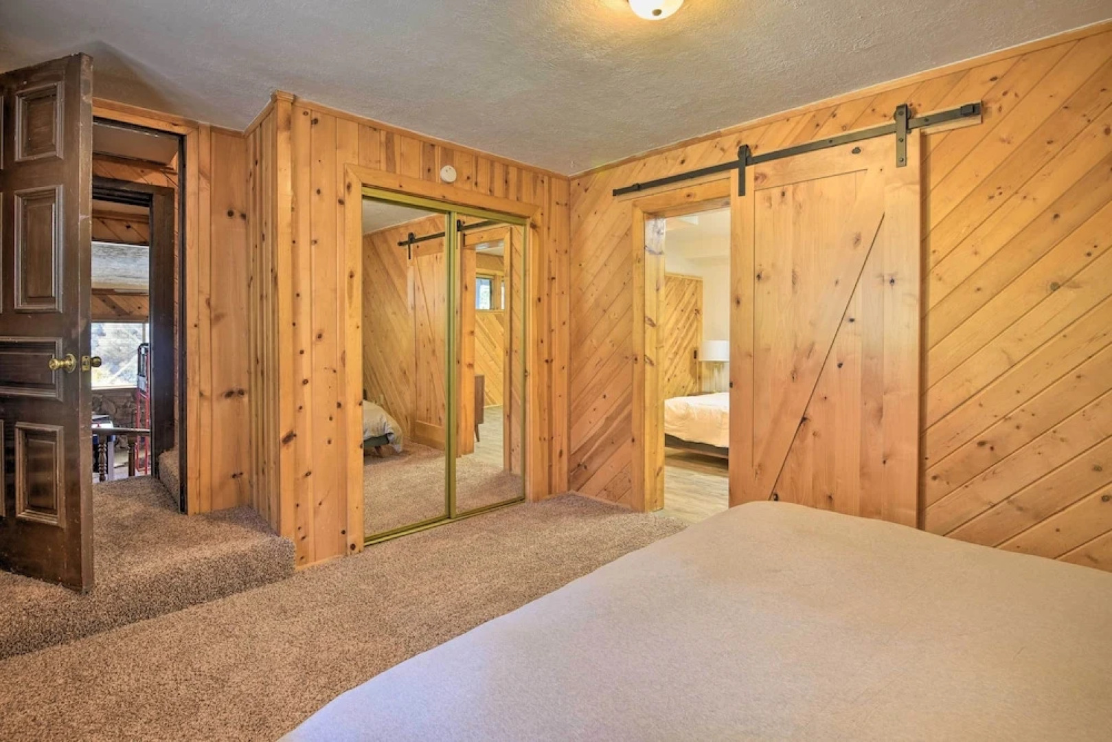 Luxe Escape w/ Decks, Mtn Views, Game Room!