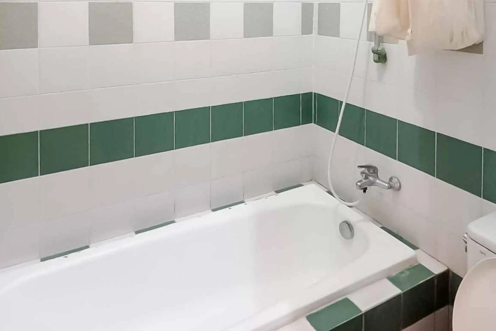 RedDoorz Plus near Tugu Mercusuar Anyer