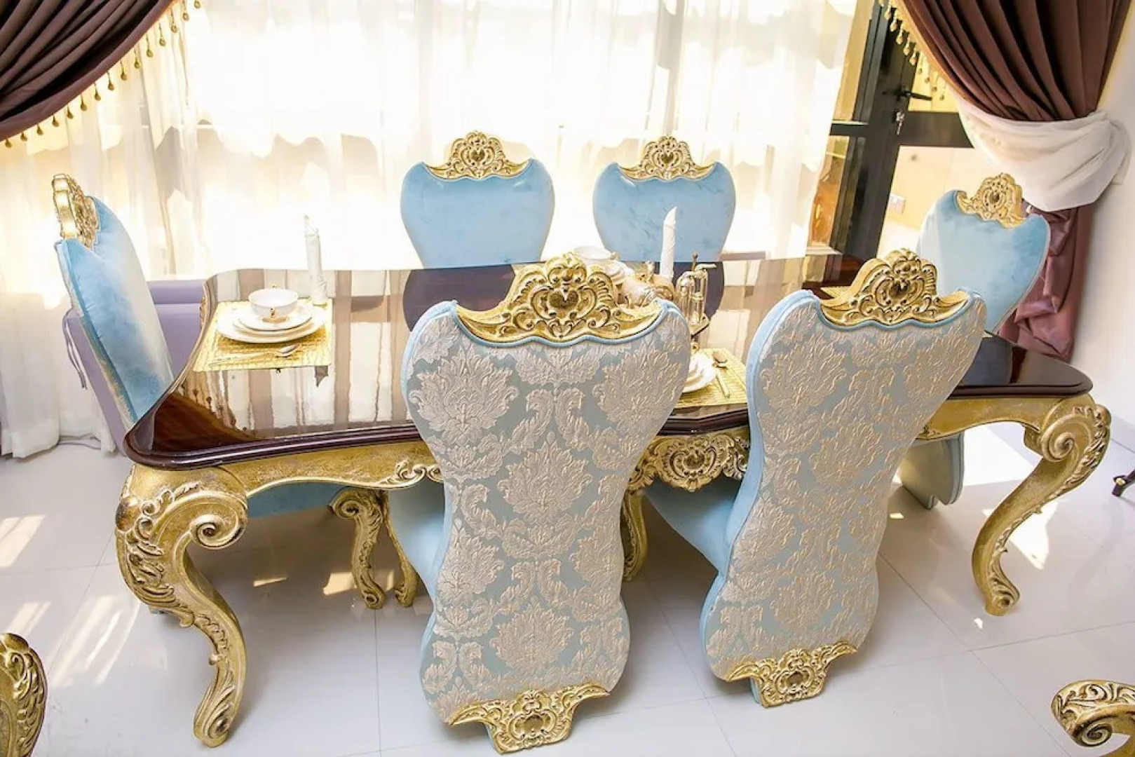 Echelon Heights Hotel