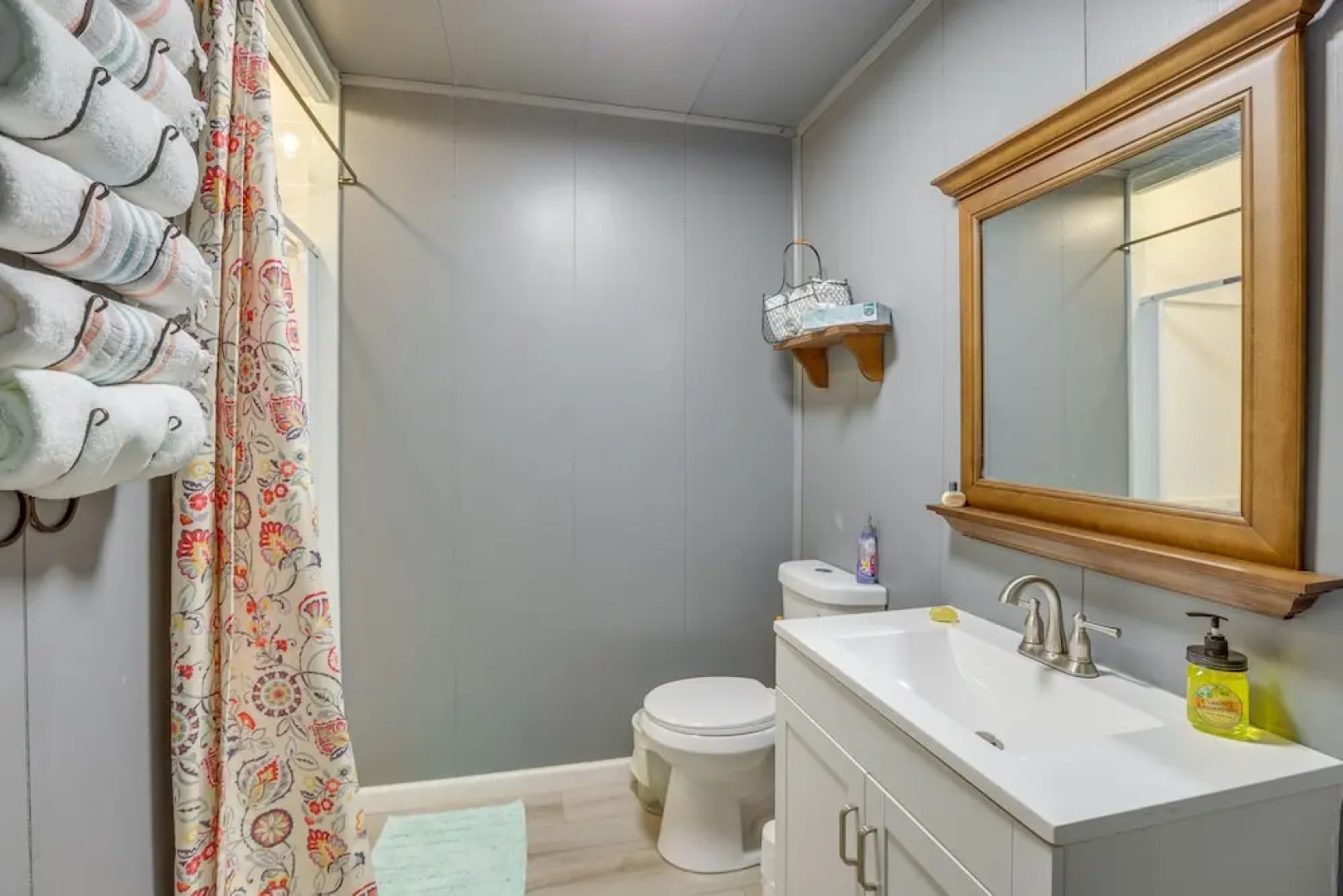 Downtown Lineville Vacation Rental ~ 10 Mi to Lake