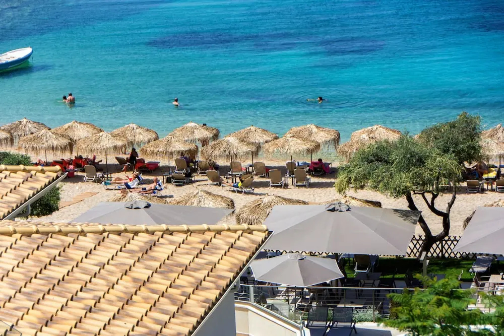 Prima Vista Beachfront Boutique Hotel