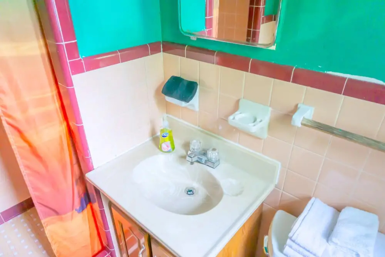 Key Lime Sailing Club And Cottages