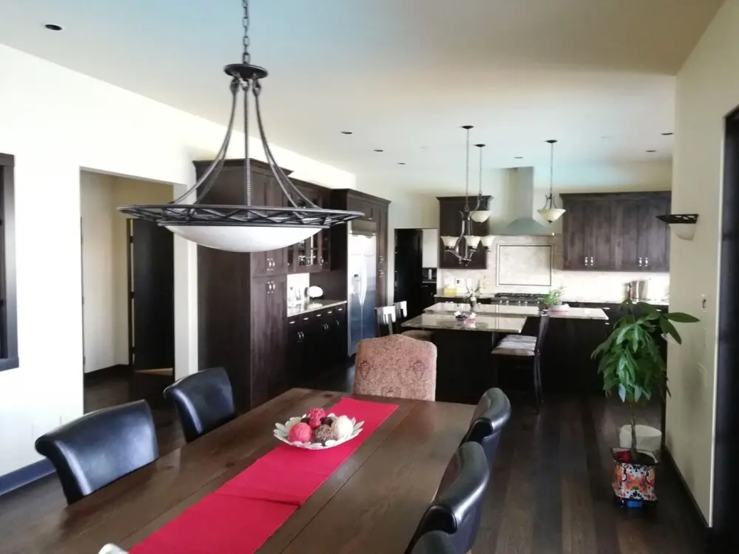 Mission Hill Lake View Villa