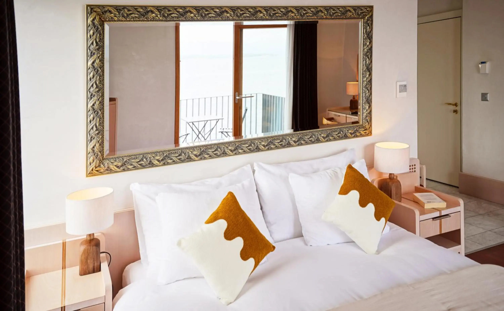 Maison Du Lac Boutique Hotel