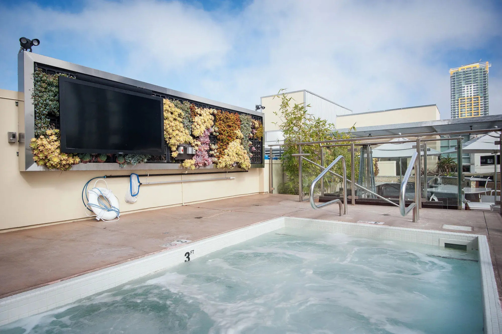 Sunshine Suites at East Village