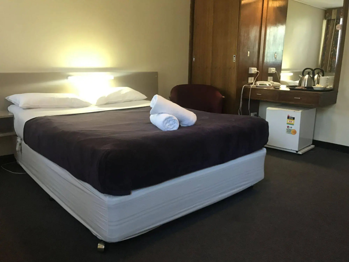 Welcome Stranger Hotel