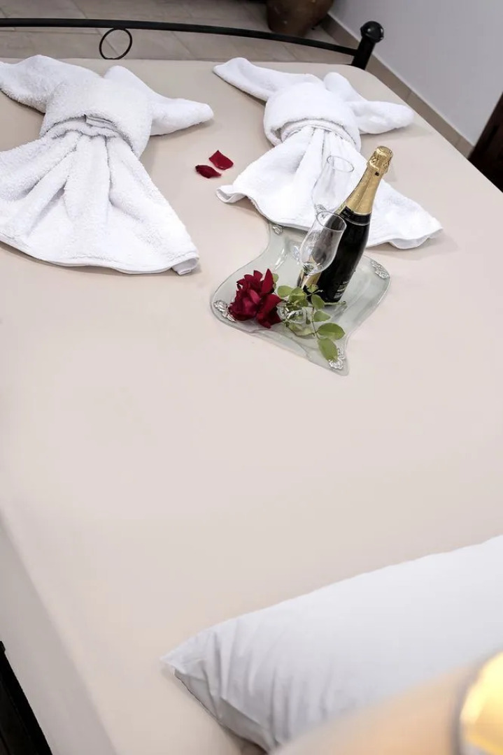 Anemonisia Skyrian Living