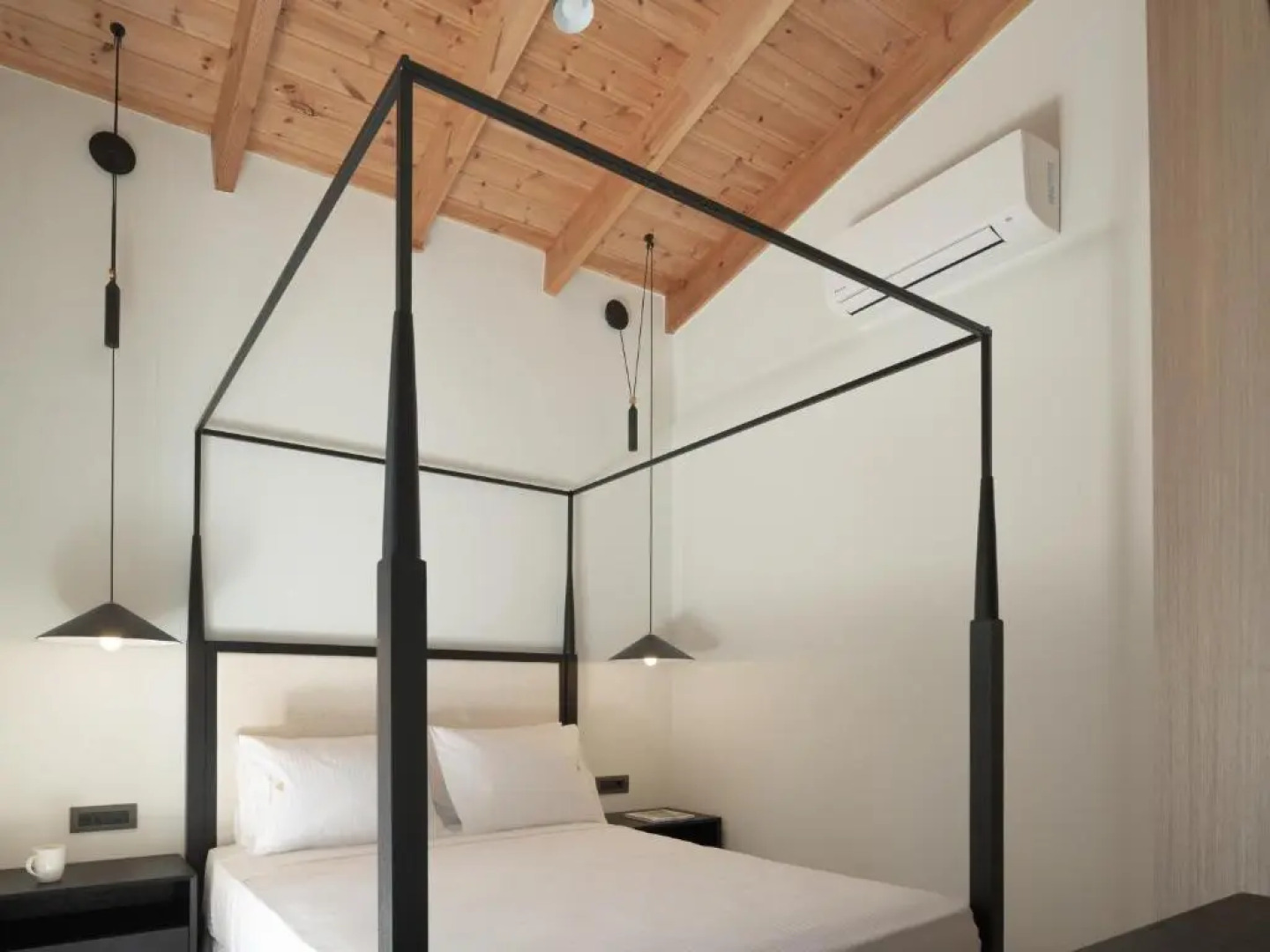 ViveVerde Villa, featuring 3 Pools - Walking distance to Beach & Shops, By ThinkVilla