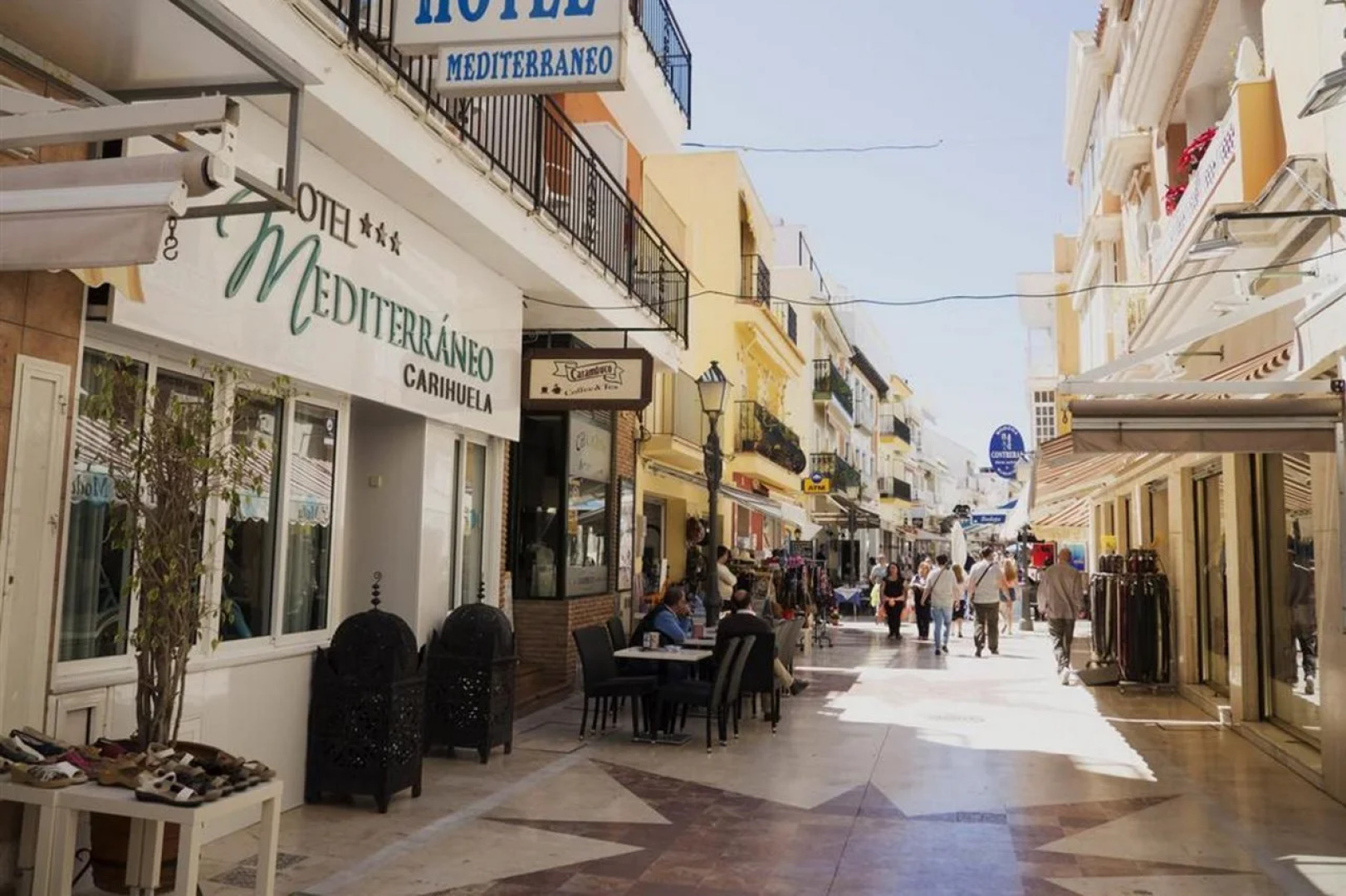 Moon Dreams Mediterraneo