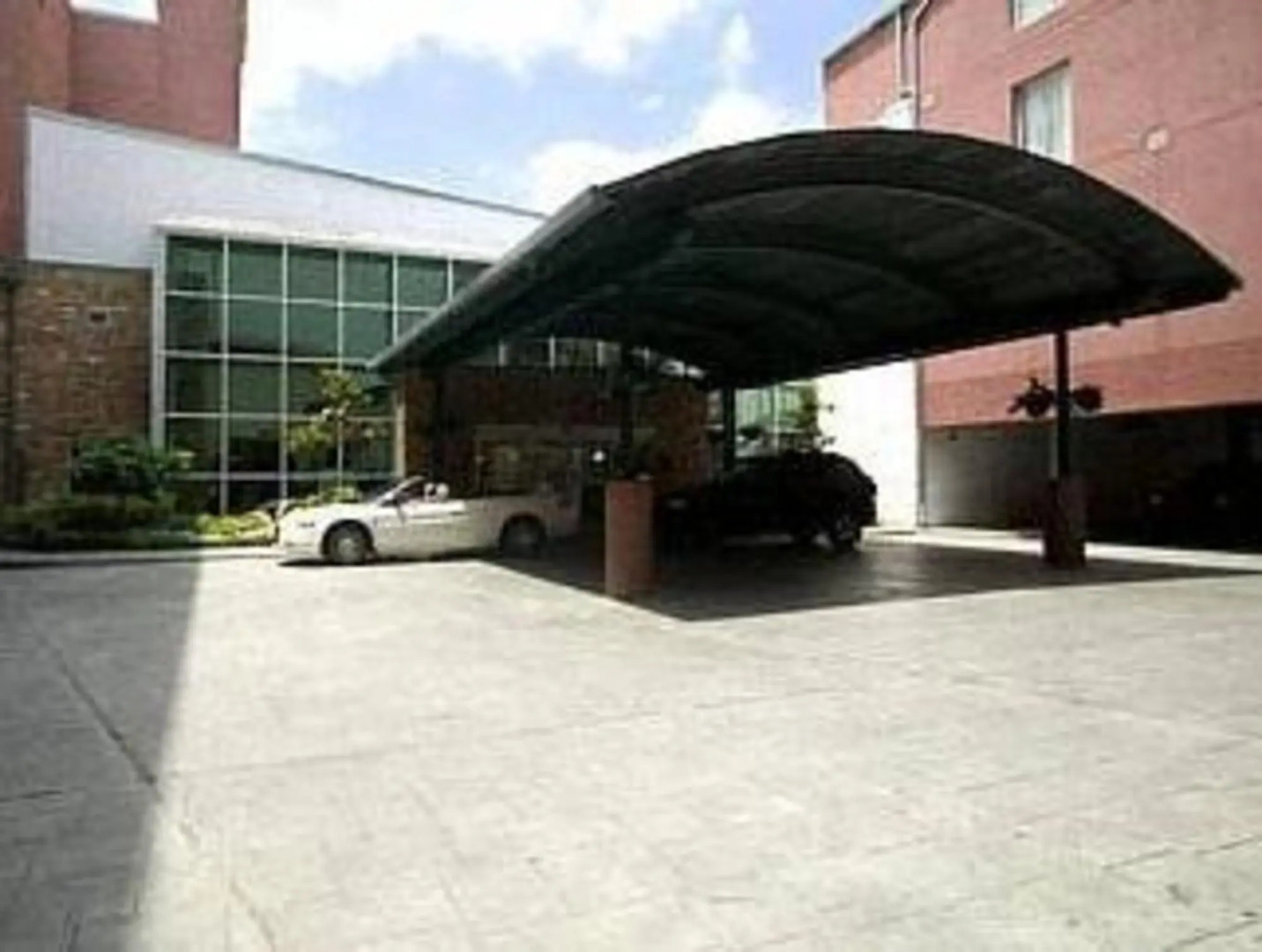 Courtyard by Marriott New Orleans Warehouse Arts District