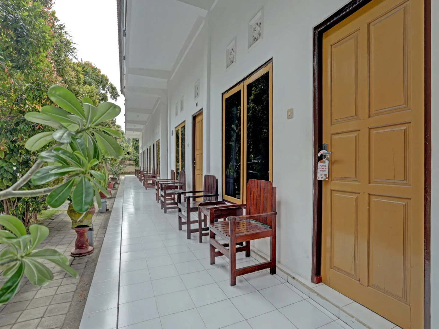 OYO 3096 Hotel Dewi Warsiki