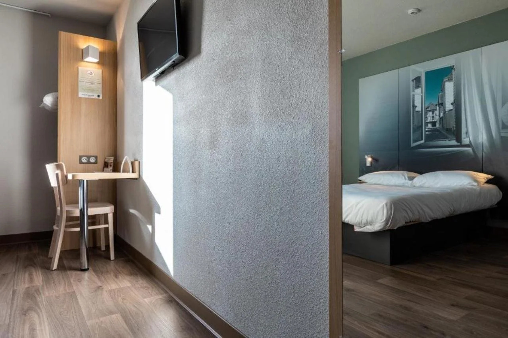 B&B HOTEL Troyes Magasins d'usine