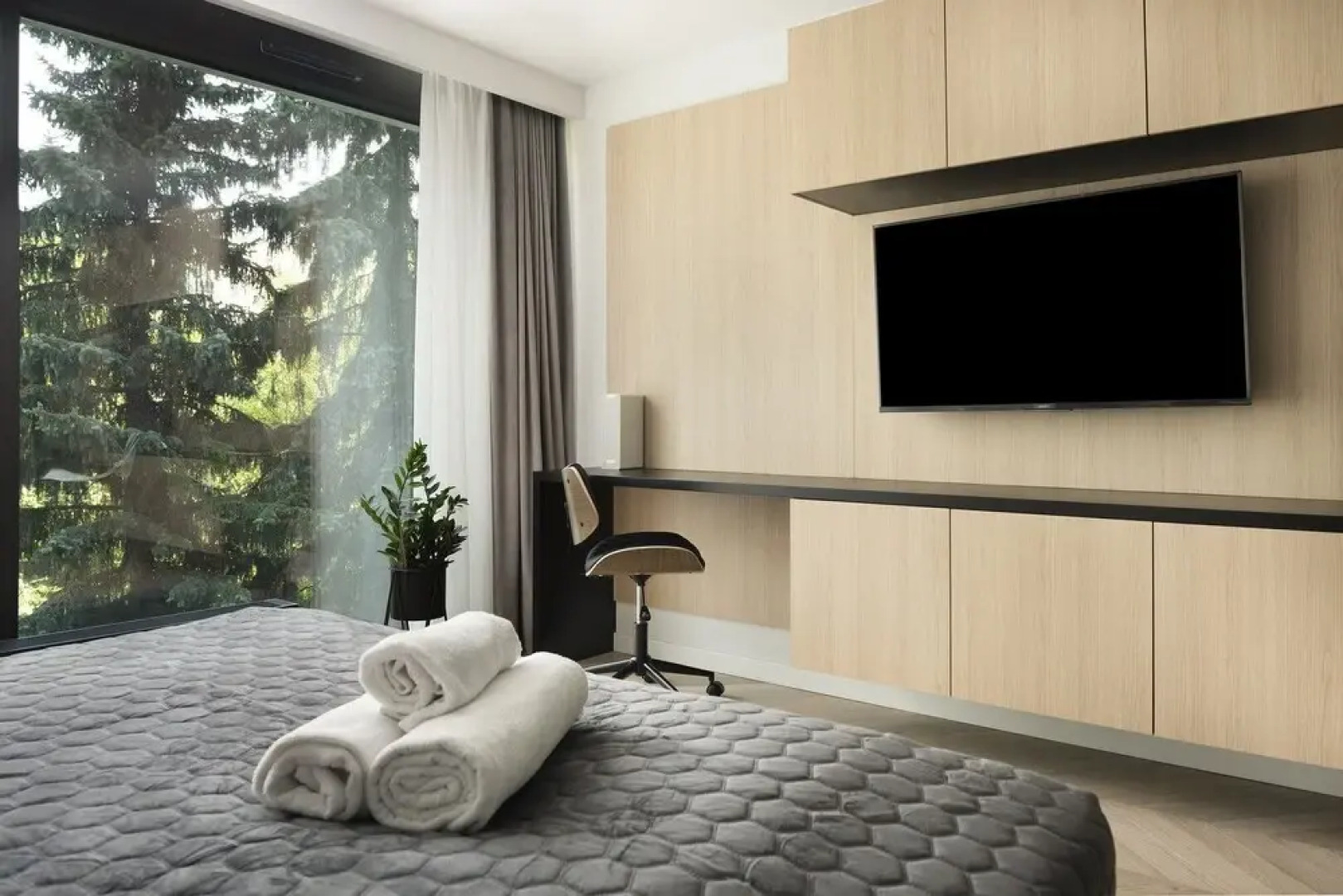 Easy Rent Apartments - GOLD 36