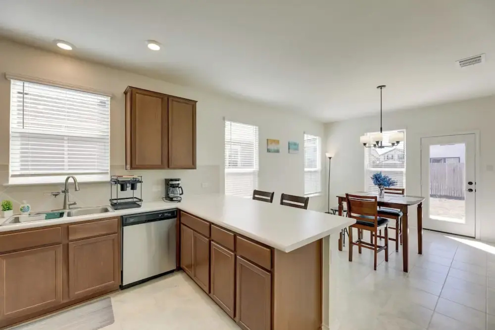 Manor Vacation Rental w/ Yard: 17 Mi to Austin!