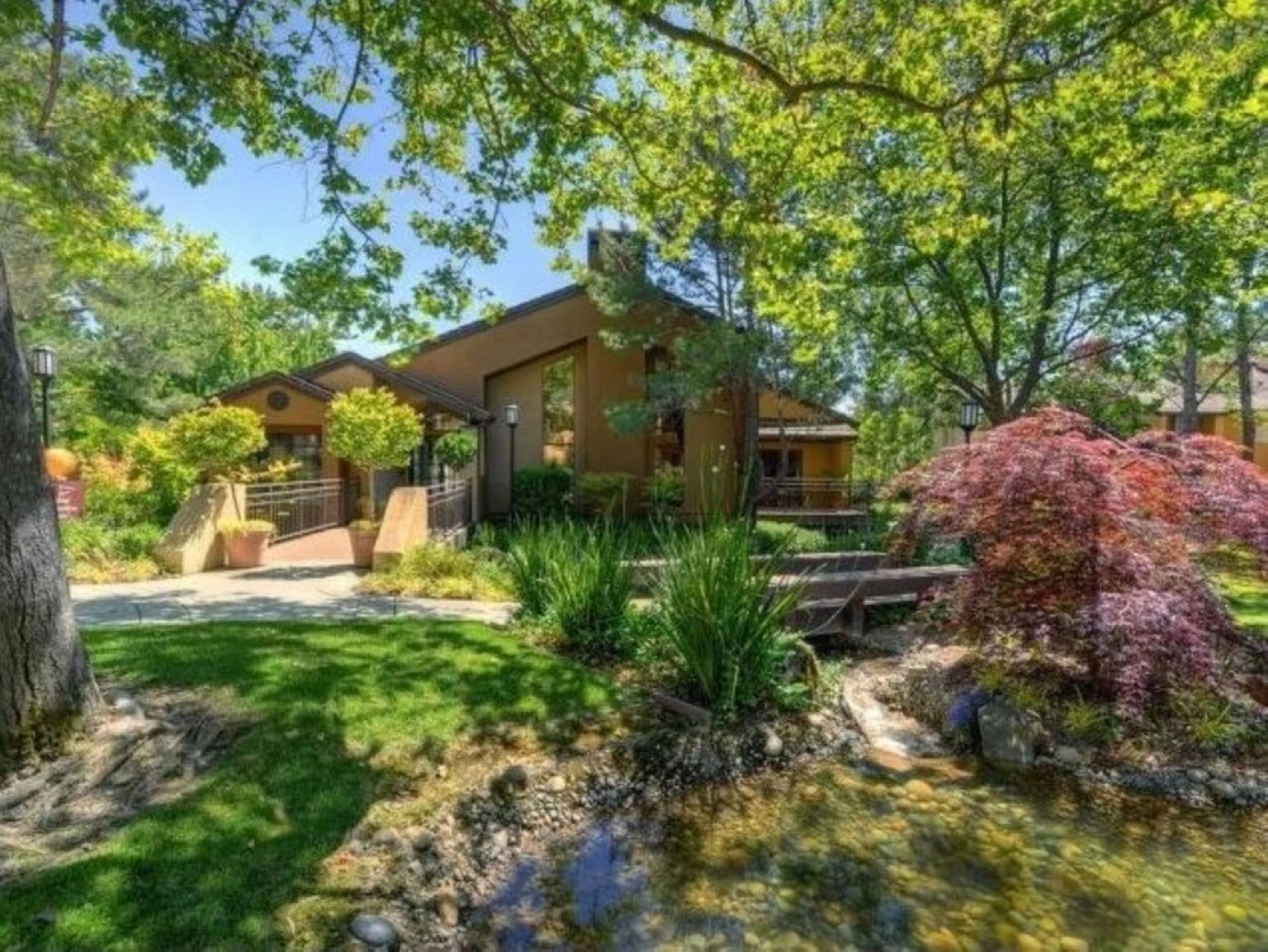 Global Luxury Suites near Canyon Lakes