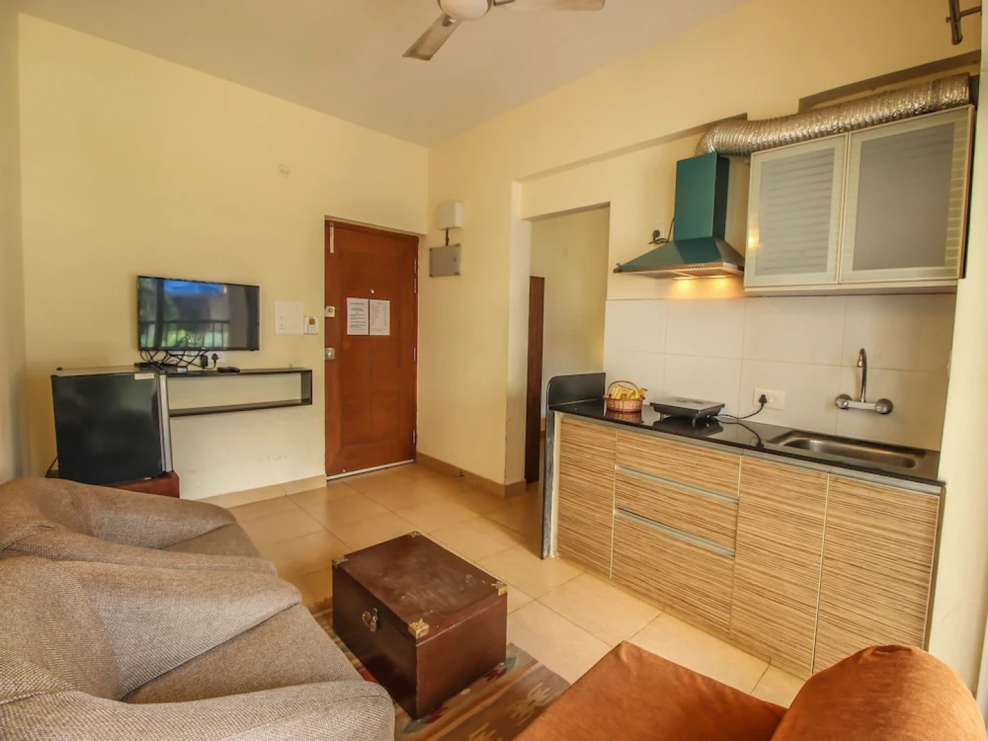 OYO 11729 Home Modern Studio Arpora