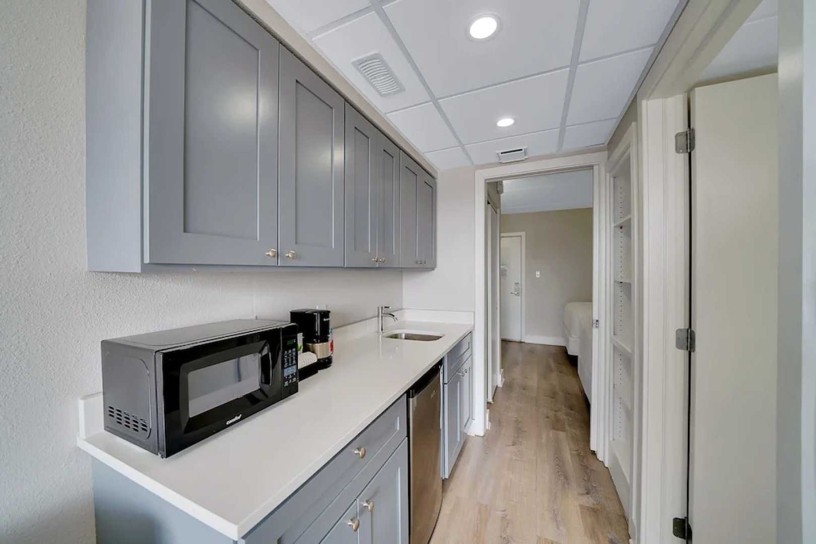 Montreal Beach Resort