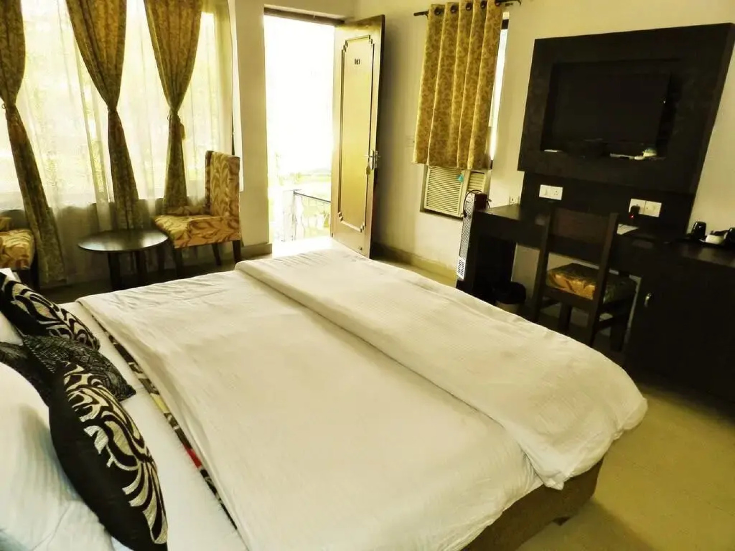 Van Durga Villas & Suites Katra