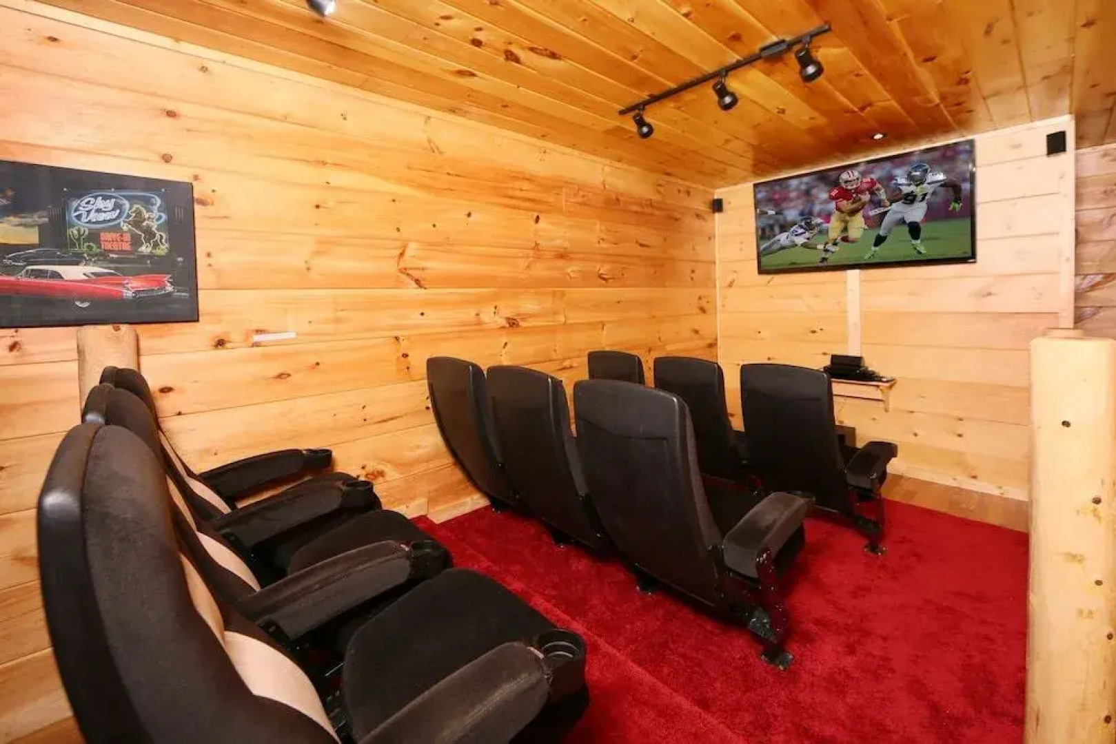 Smoky Mountain Getaway 5 Br cabin by RedAwning