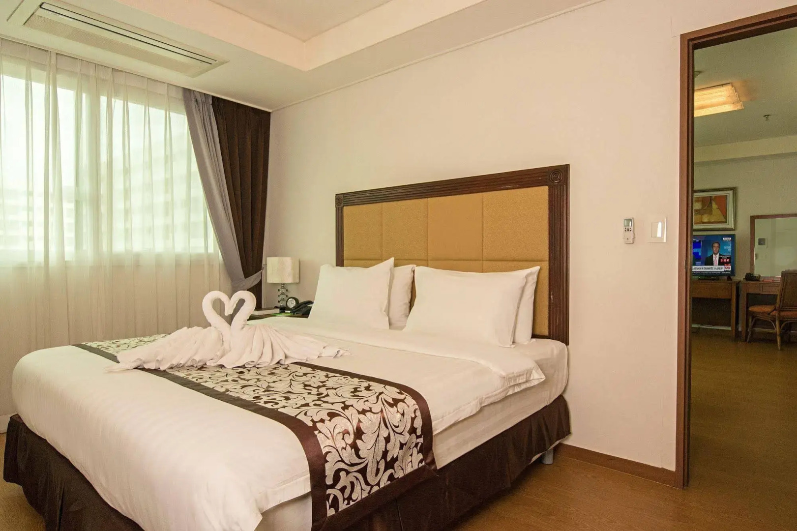 Xenia Hotel Clark - Multi Use Hotel