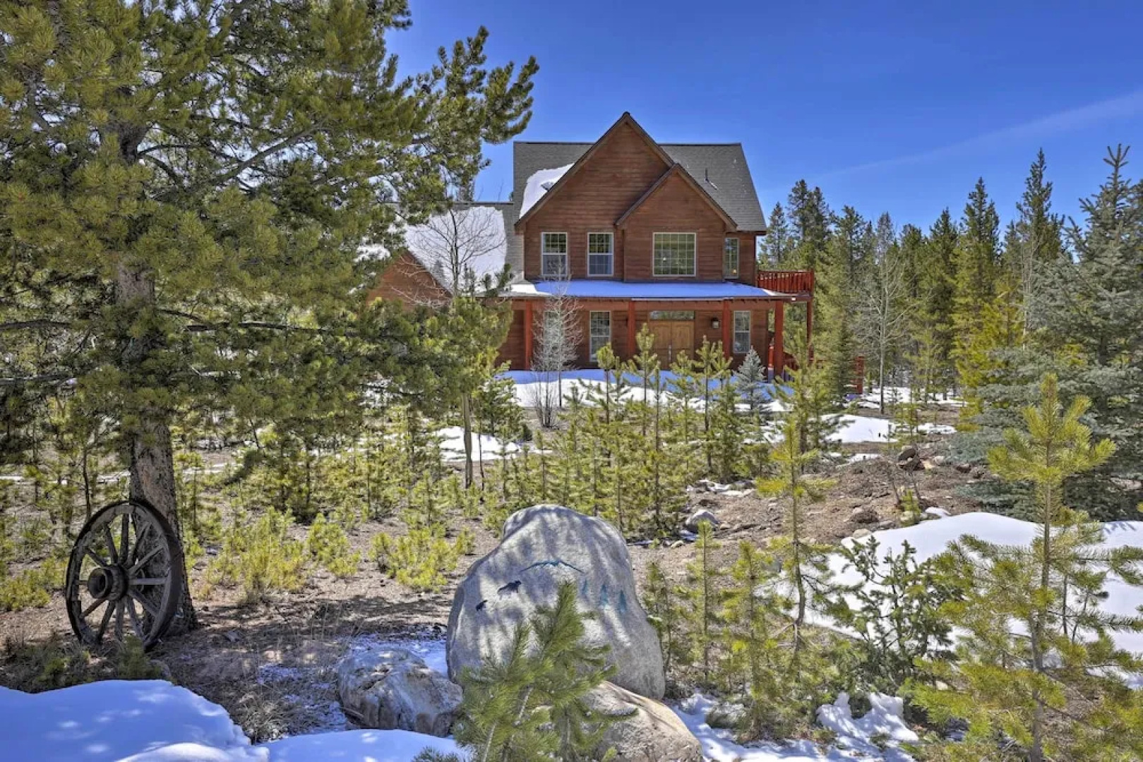 'rocky Bear Lodge' on 2 Acres Near Turquoise Lake