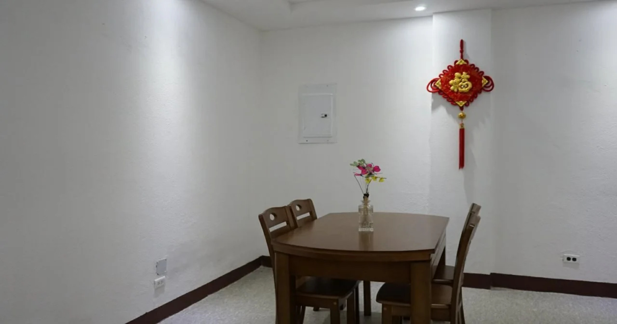 Tinian Lorilynn Hotel