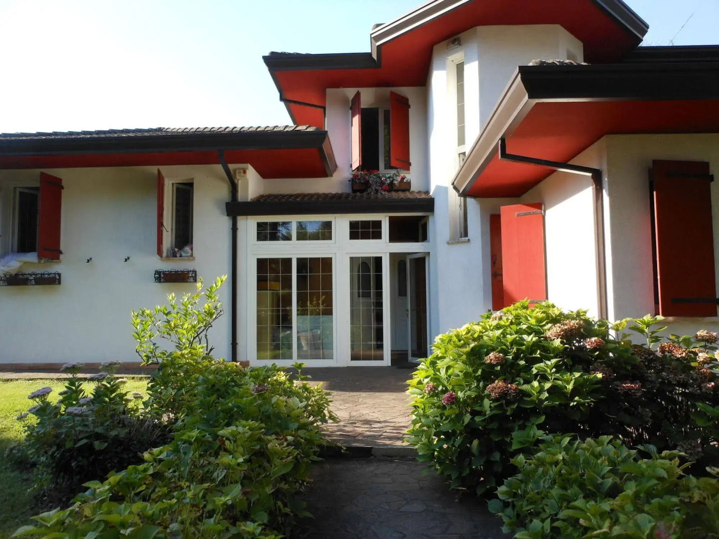 Vanessa House