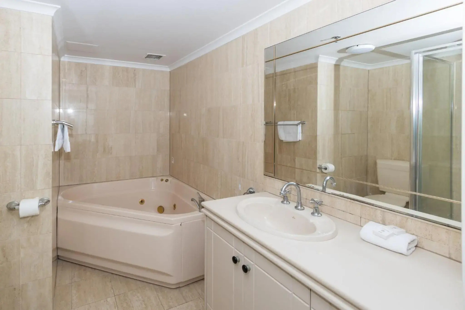 Burleigh Surf Apartments