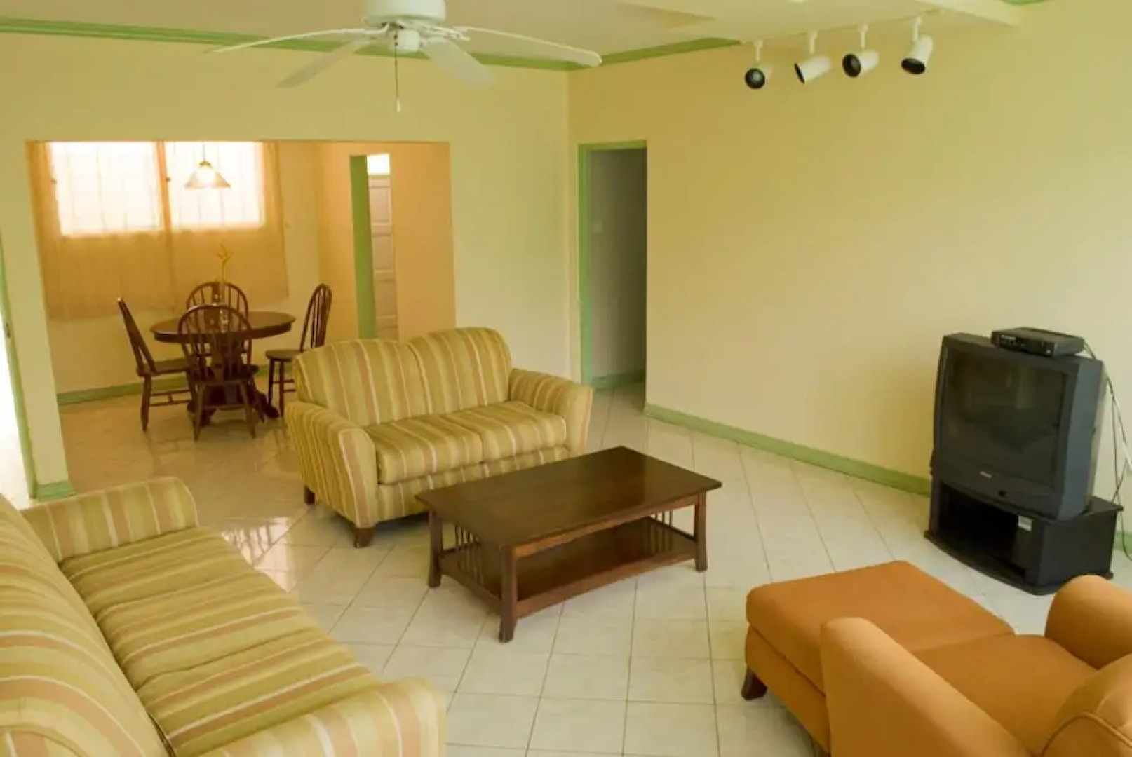 The Mandeville Hotel