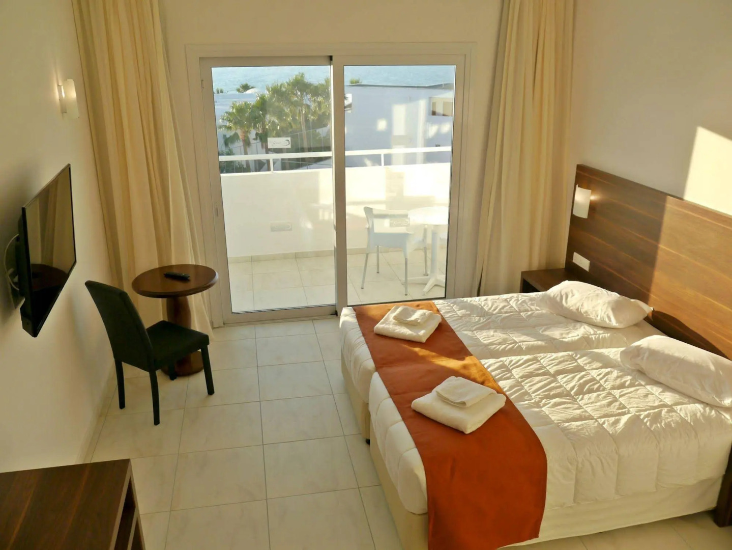 Theo Sunset Bay Hotel