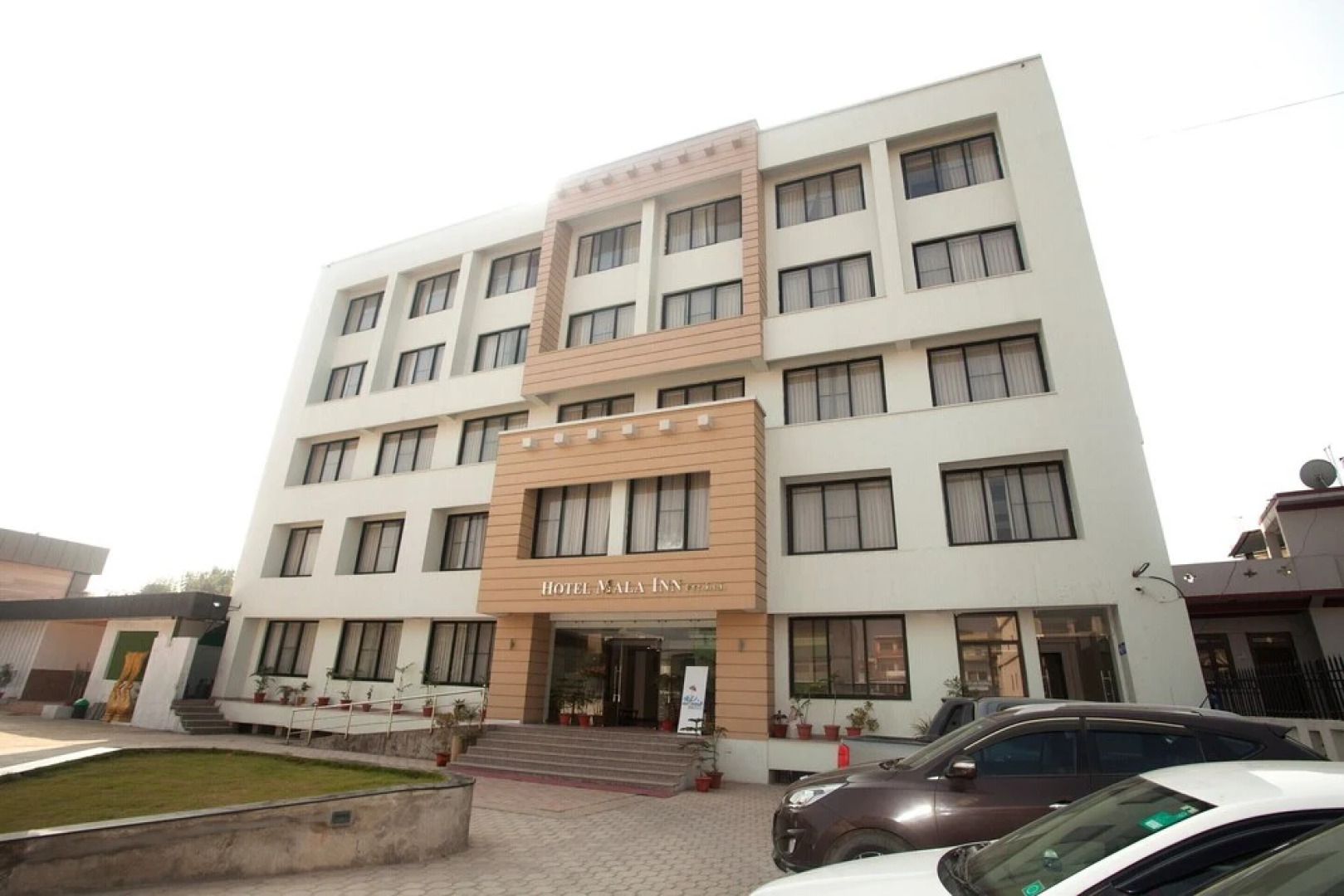 Hotel Mala Inn by OYO Rooms