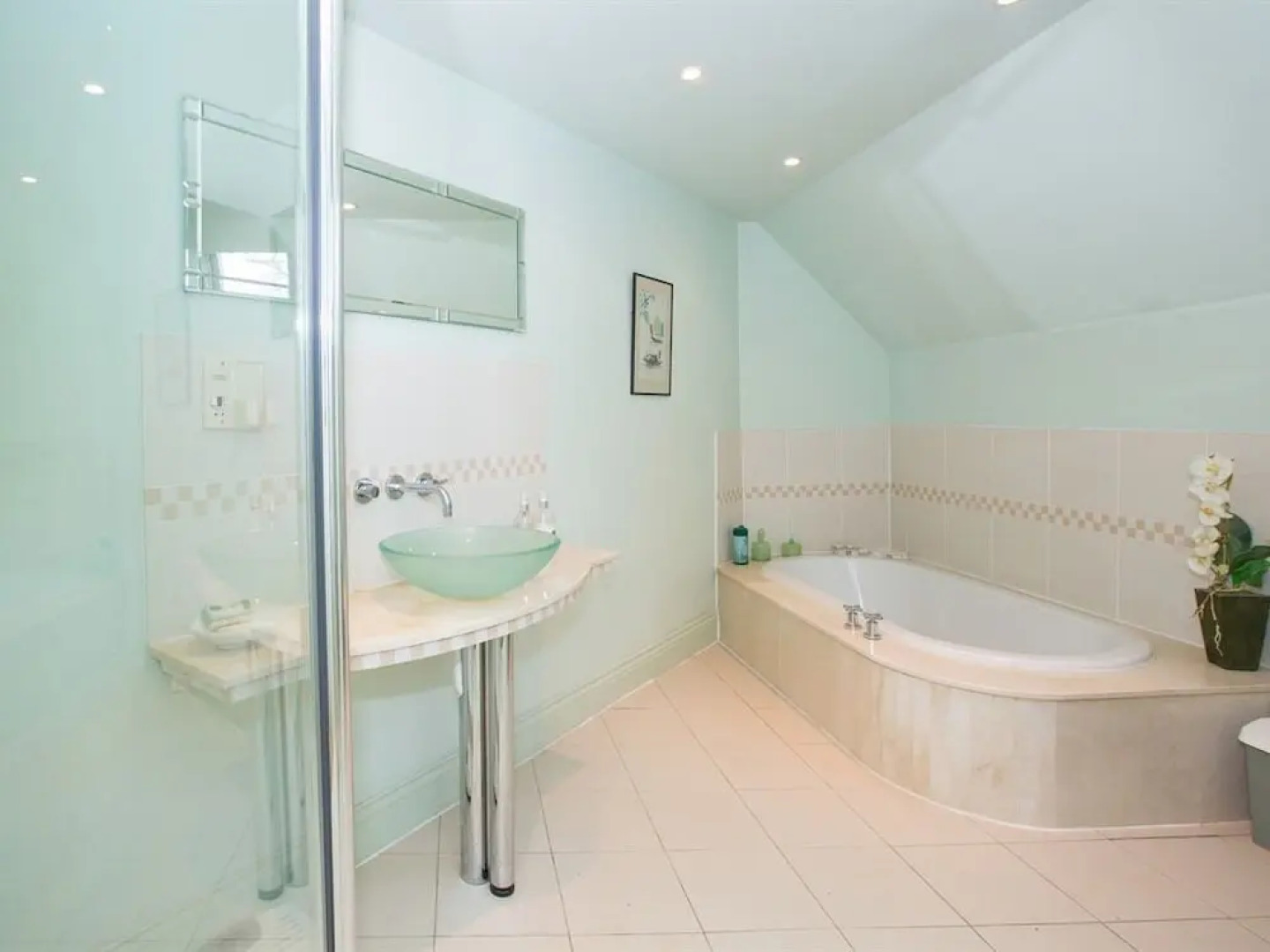 West Lodge at Porters End