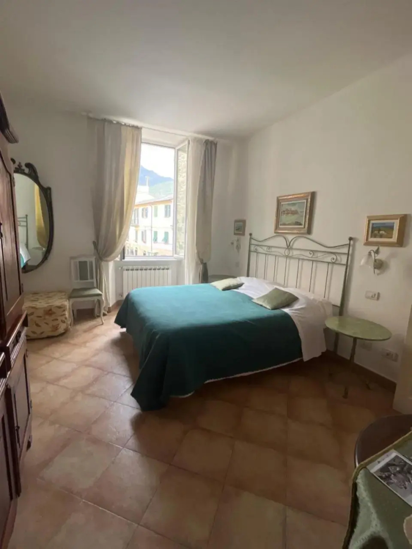 Piazza Massola 2 Apartment