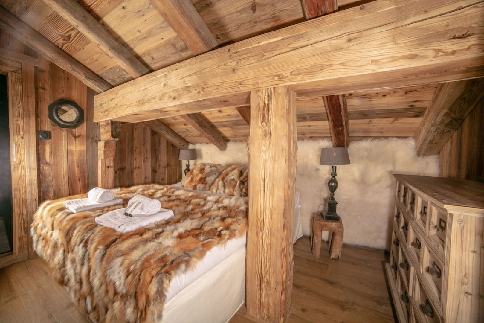 Kashmyre Chalet Luxe Chauffeur Sauna