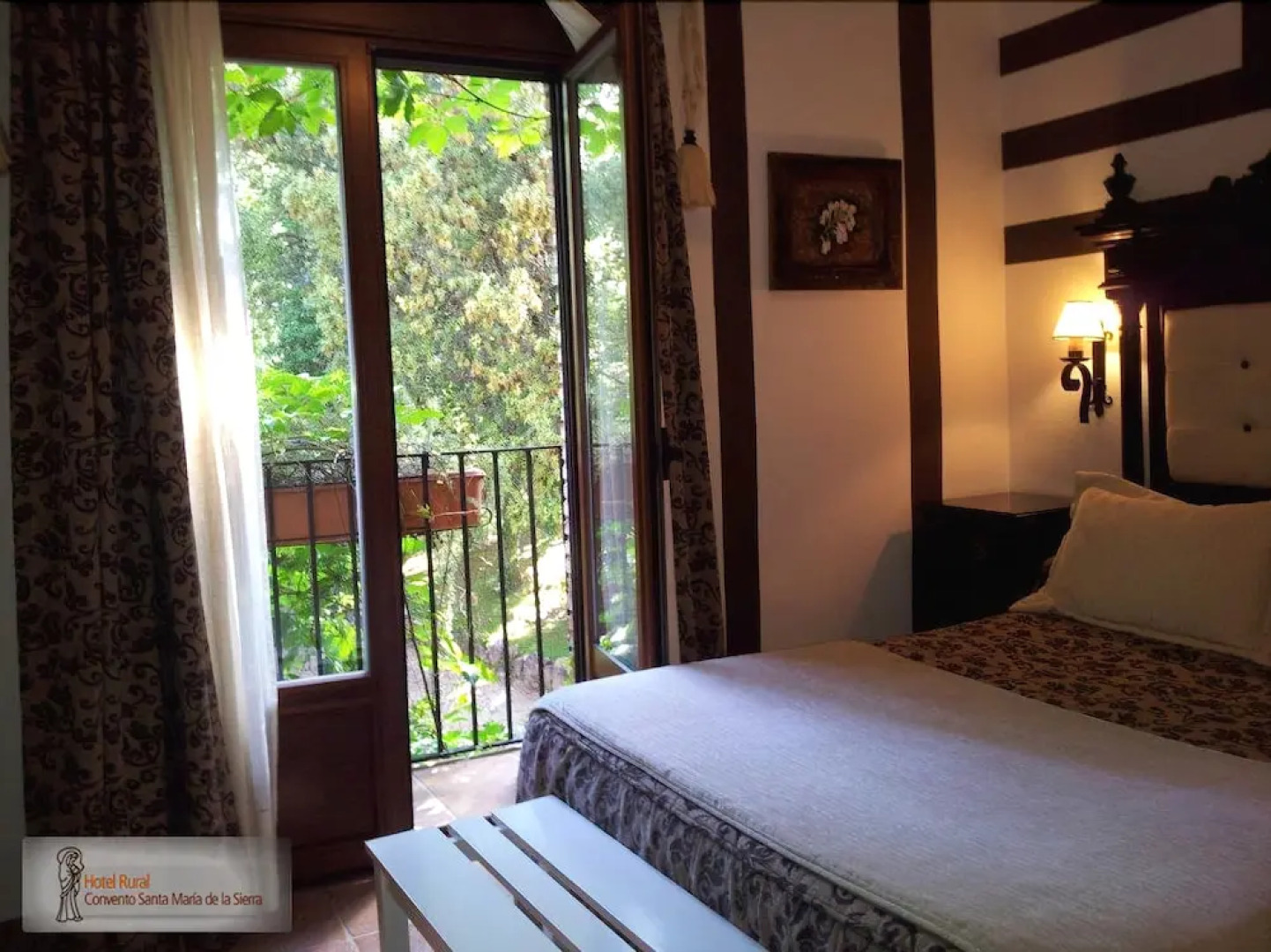 Casa Rural Ermita Santa Maria de la Sierra