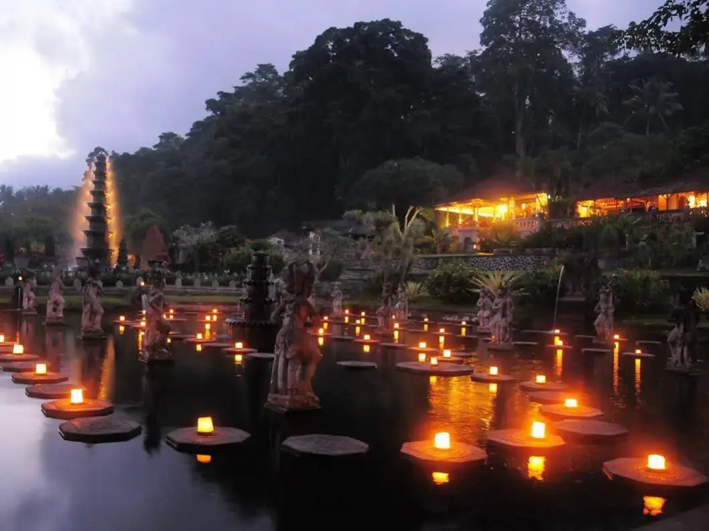 Tirta Ayu Hotel and Restaurant