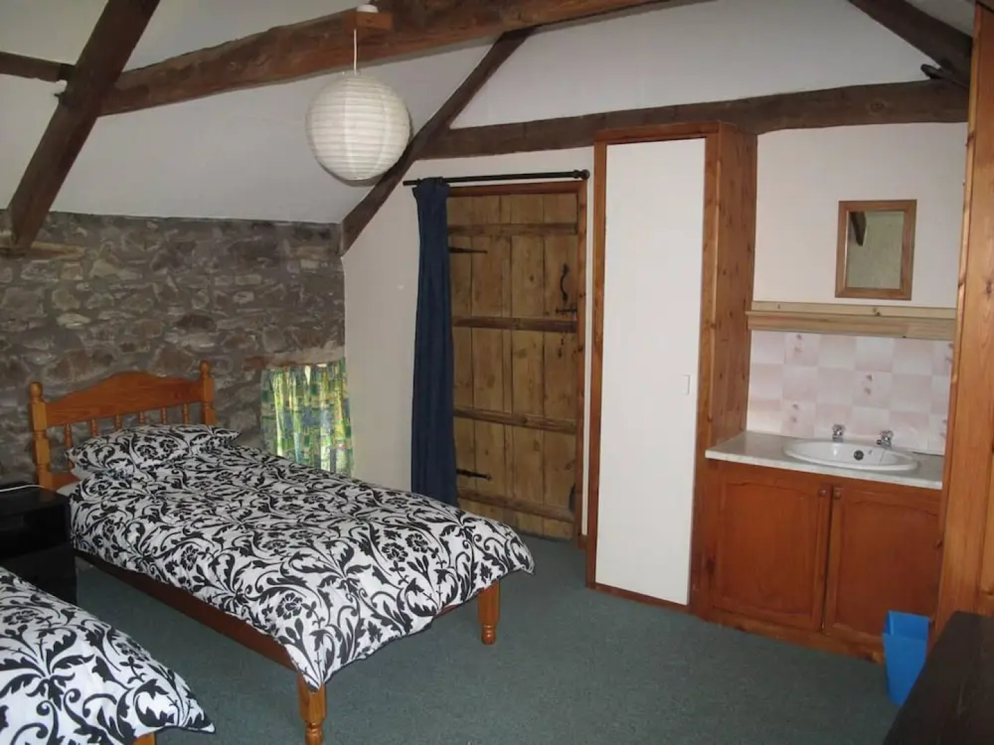 Beautiful Large Rural Cottage Near Pencader