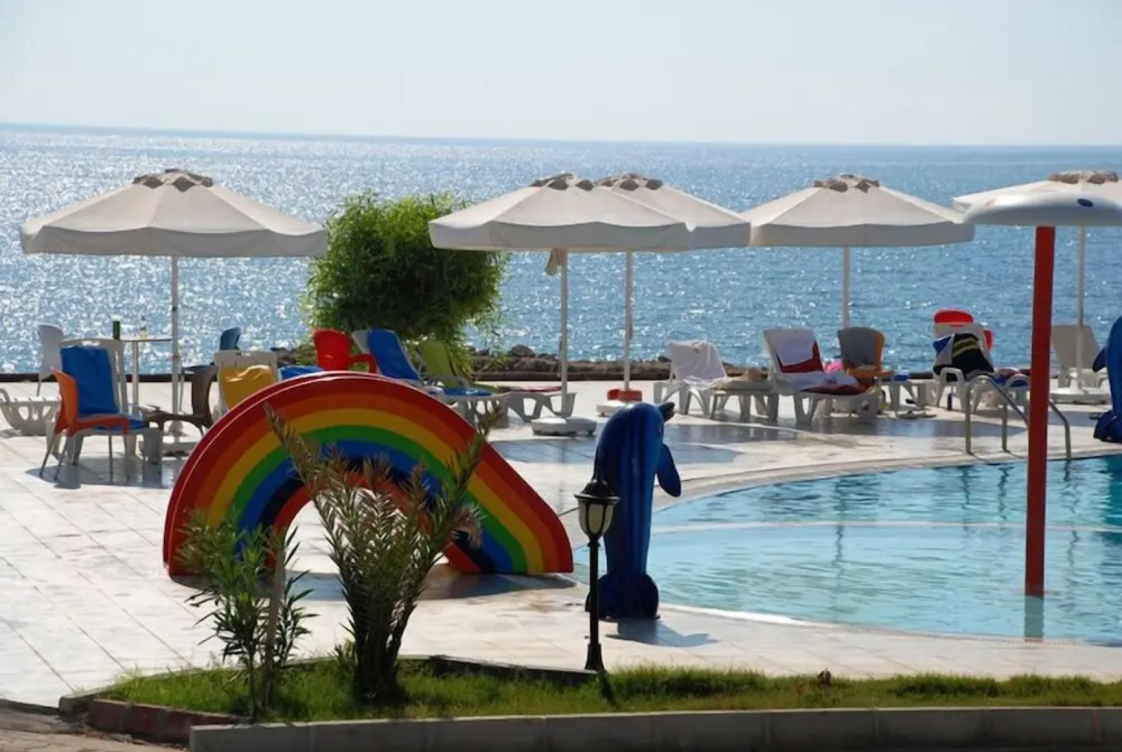 Yeldener Crystal Rocks